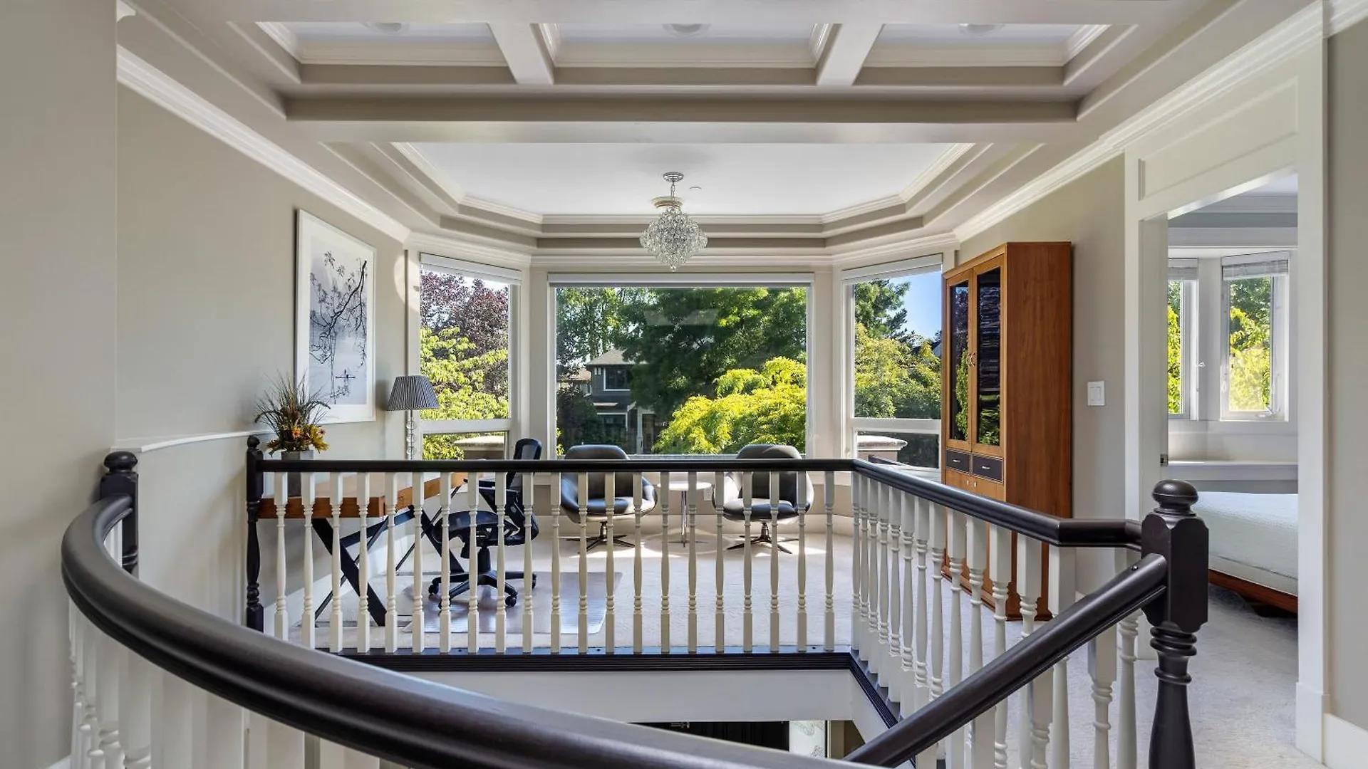 Luxurious Multi-Family Home In Vancouver West, 10 Mins Downtown