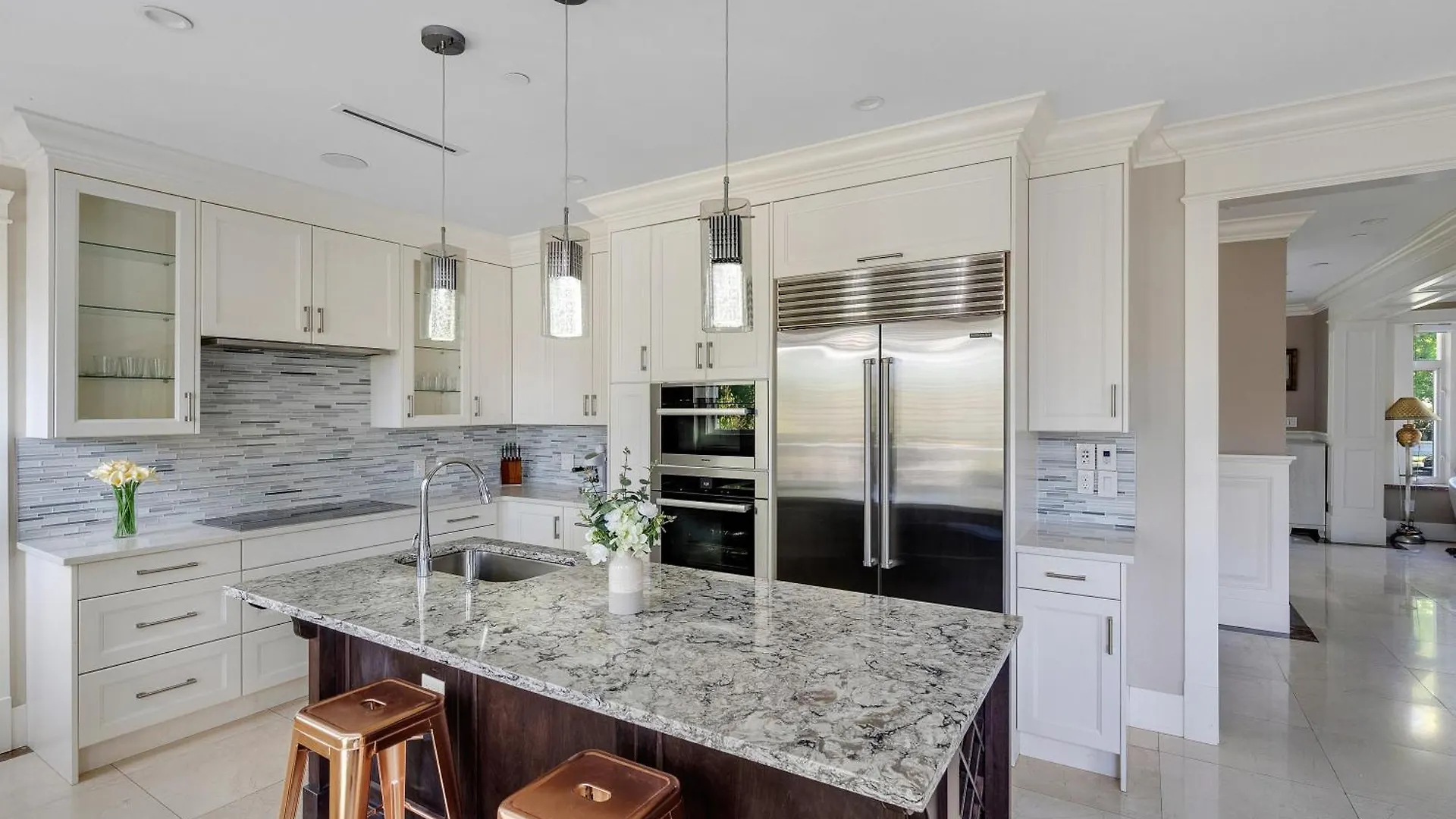 Holiday home Luxurious Multi-Family Home In Vancouver West, 10 Mins Downtown