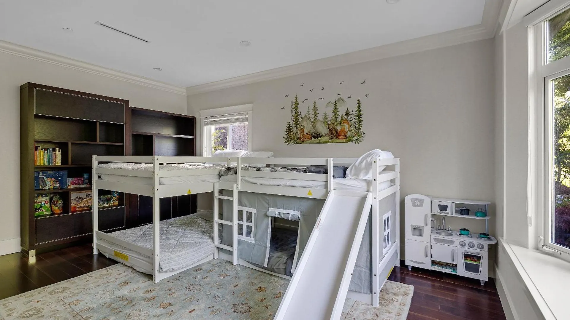 Luxurious Multi-Family Home In Vancouver West, 10 Mins Downtown 0*,  Canada