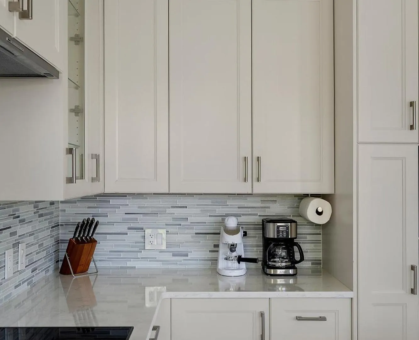 Luxurious Multi-Family Home In Vancouver West, 10 Mins Downtown Holiday home