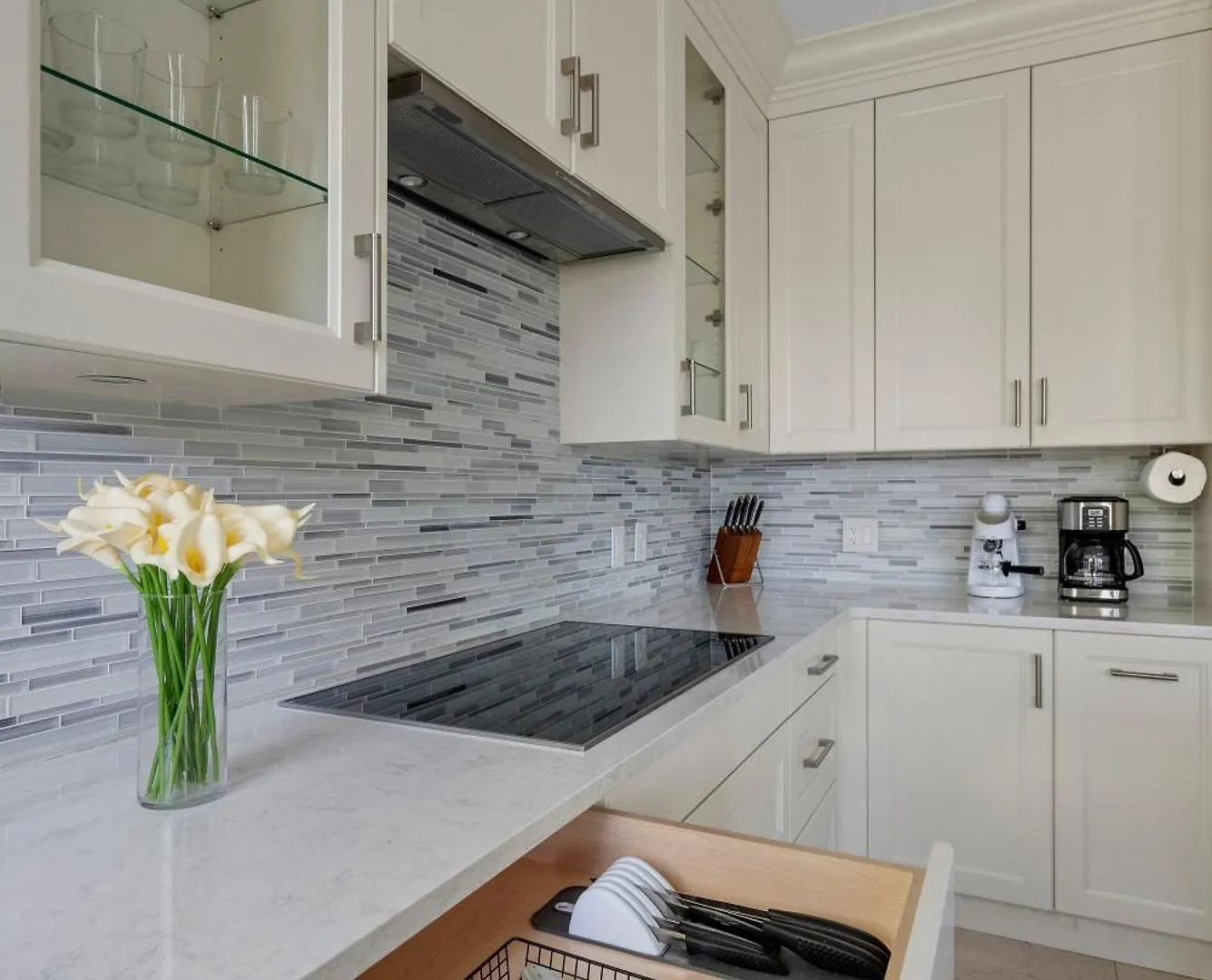 Holiday home Luxurious Multi-Family Home In Vancouver West, 10 Mins Downtown